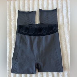 lululemon athletica Charcoal fitted cropped leggings